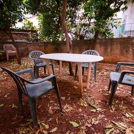 אתונה Birbili Youth Guest House מראה חיצוני תמונה